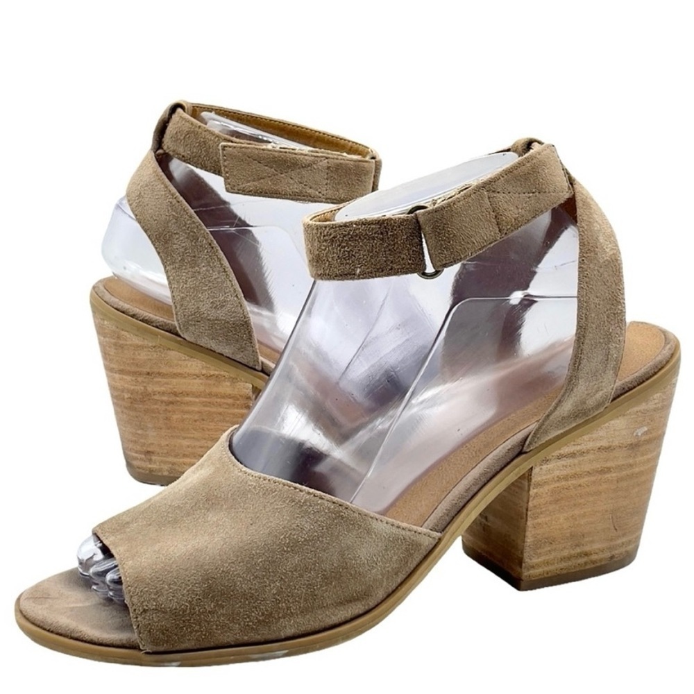 Susina Block Heel Sandals Open Toe Ankle Strap Tan Suede Leather | Size 8.5
